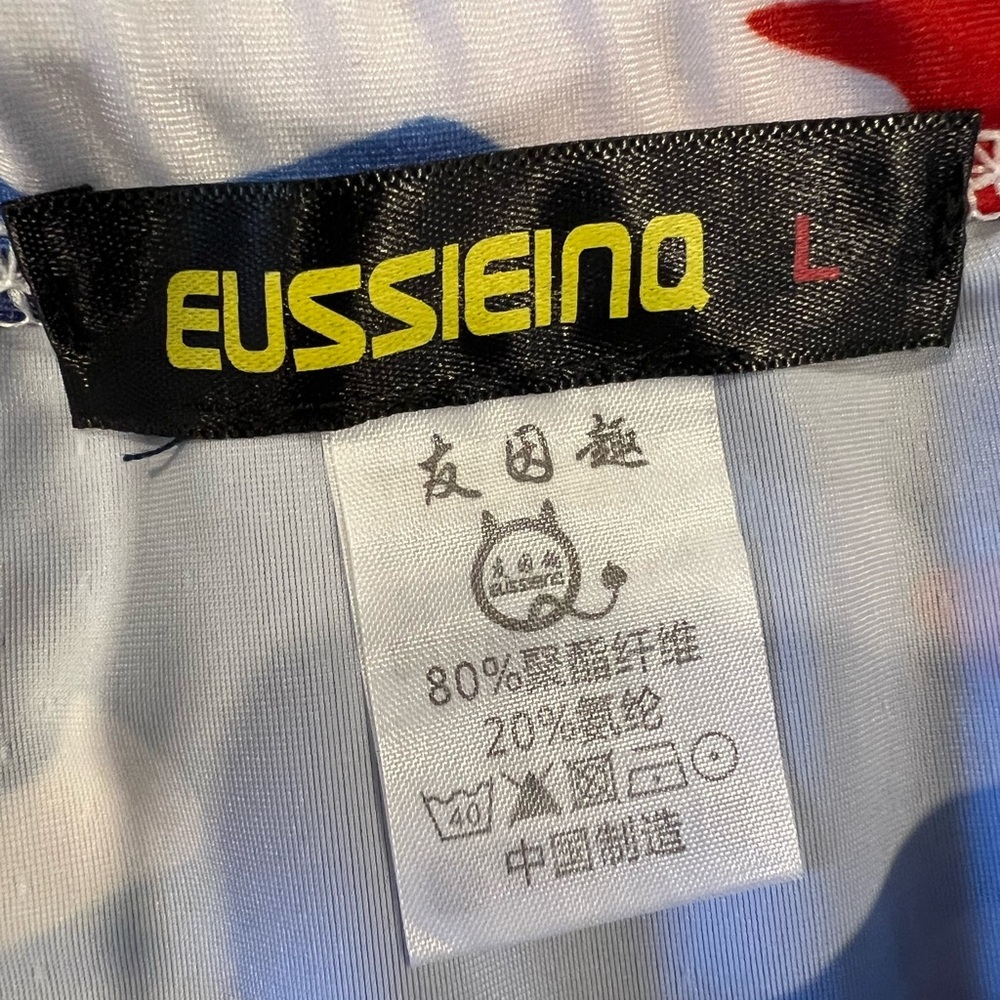 Red White & Blue camouflage Speedo-style men’s swim briefs. Large - Picture 4 of 6